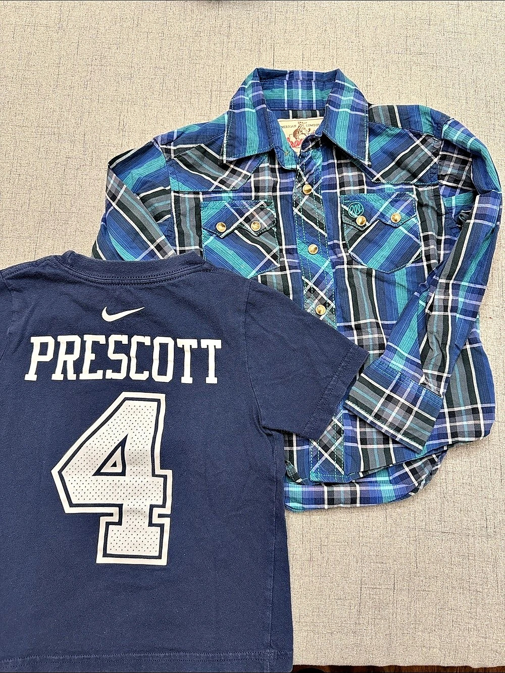 2PC’s Nike Dallas Cowboys Dak Prescott #4 and Wrangler long sleeve shirt.  Size
